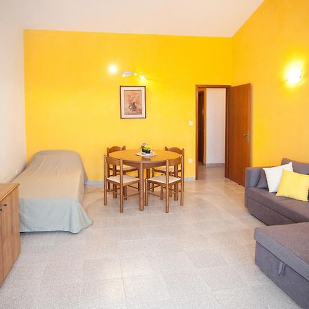 Apartments By The Sea Rastici, Ciovo - 2104 Трогир Стая снимка