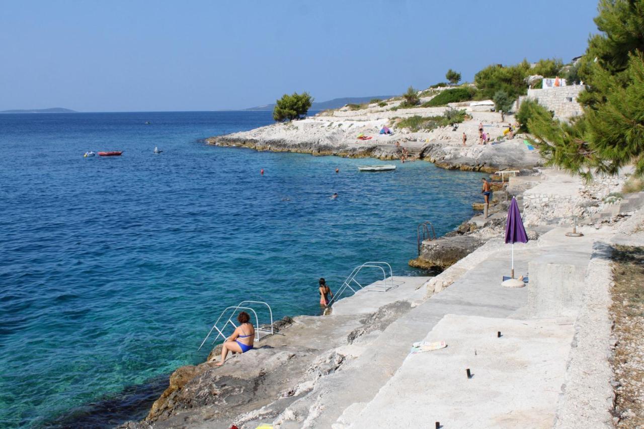 Apartments By The Sea Rastici, Ciovo - 2104 Трогир Екстериор снимка