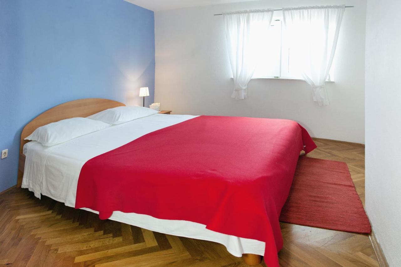 Apartments By The Sea Rastici, Ciovo - 2104 Трогир Екстериор снимка