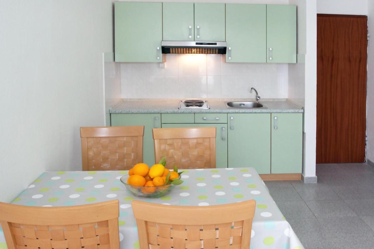 Apartments By The Sea Rastici, Ciovo - 2104 Трогир Екстериор снимка