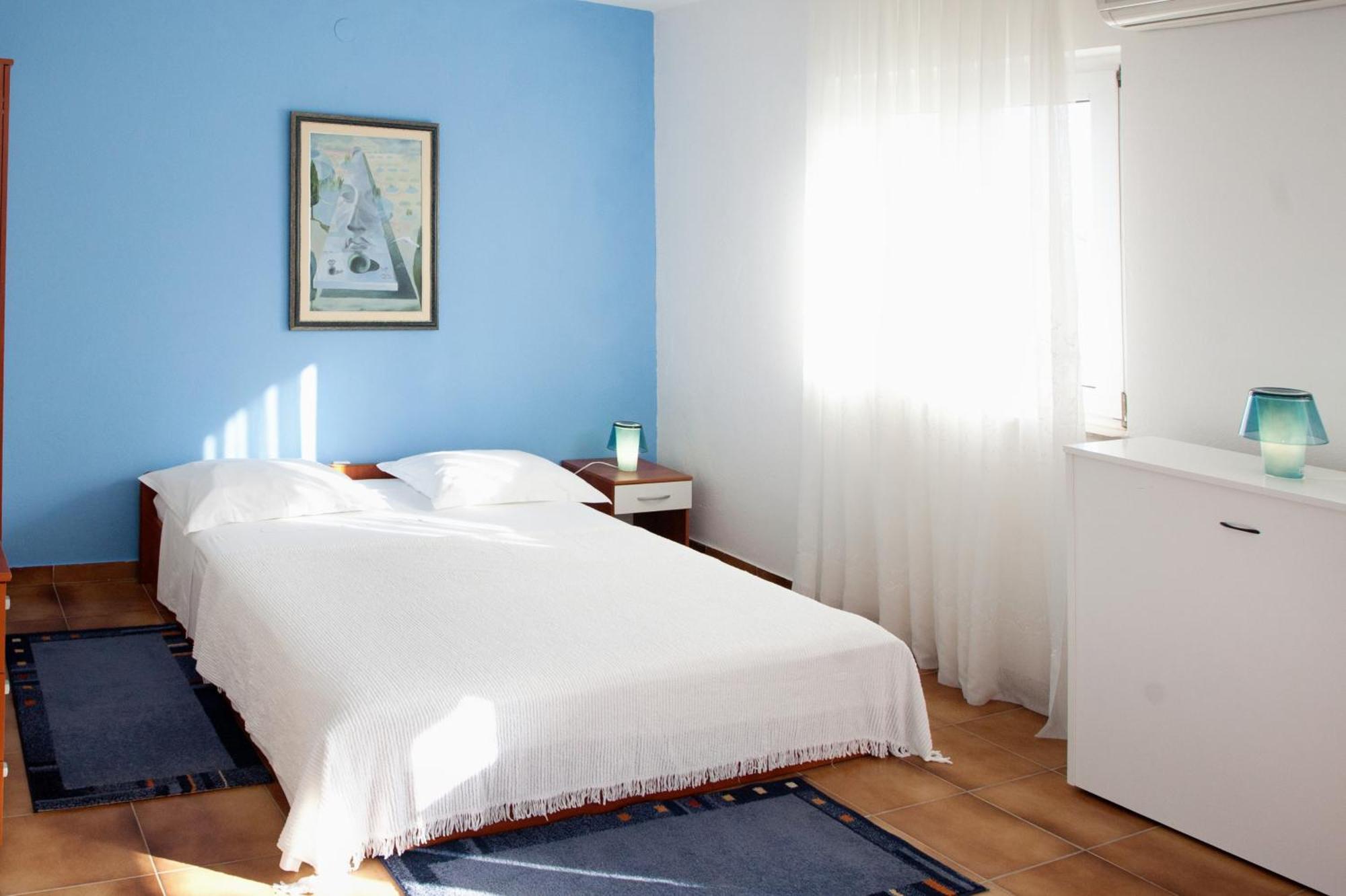 Apartments By The Sea Rastici, Ciovo - 2104 Трогир Стая снимка